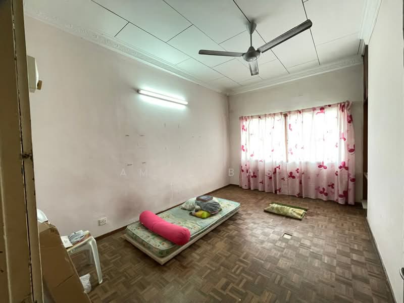 2-storey Terraced House for Sale in Ampang (Selangor) - Amir Abas - Bedroom - PropertyGuru.com.my