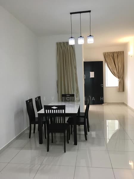 Kondominium untuk Disewa di Sandilands - Joey Cheah - Dining Room - PropertyGuru.com.my