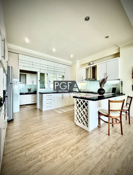 Condominium for Sale at Sri Golden Bay Condominium - Cheryl Chng - Kitchen - PropertyGuru.com.my