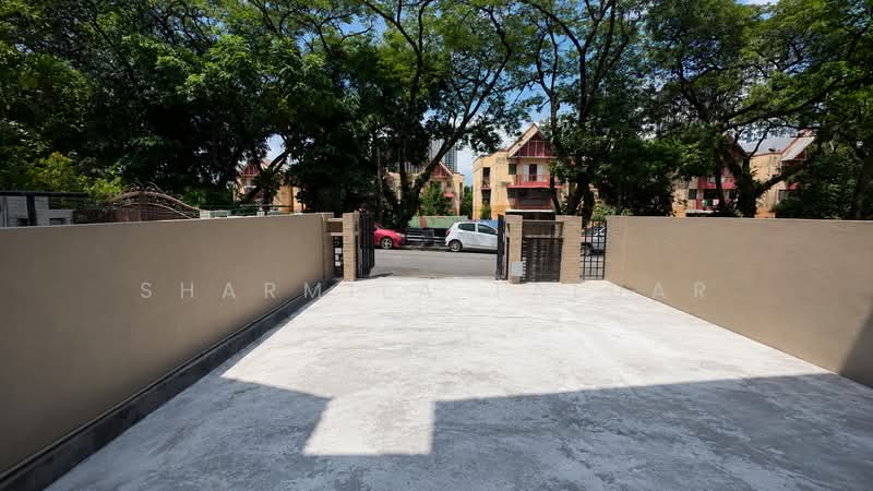 Rumah Teres 2.5 Tingkat untuk Disewa di Gasing Indah (Petaling Jaya) - Sharmila Taluar - Exterior - PropertyGuru.com.my