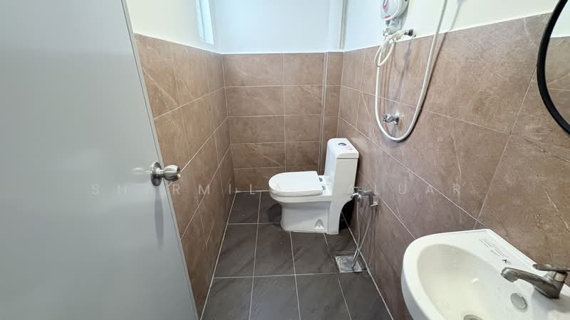 Rumah Teres 2.5 Tingkat untuk Disewa di Gasing Indah (Petaling Jaya) - Sharmila Taluar - Bathroom - PropertyGuru.com.my