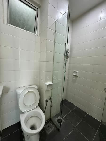 Service Residence for Sale at Vue Residences - Mikko Ng - Bathroom - PropertyGuru.com.my