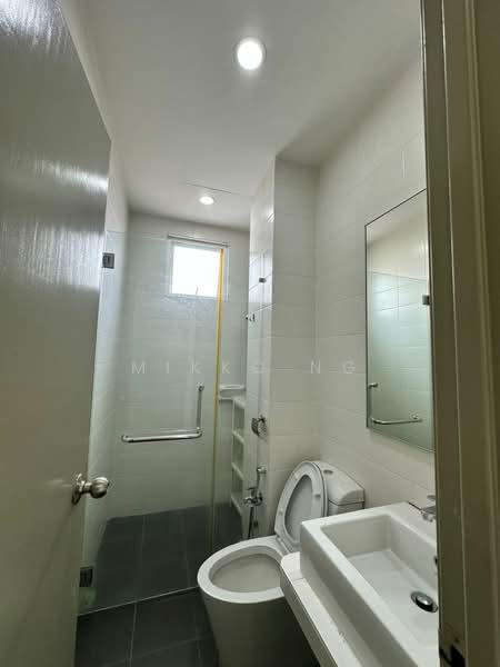 Service Residence for Sale at Vue Residences - Mikko Ng - Bathroom - PropertyGuru.com.my