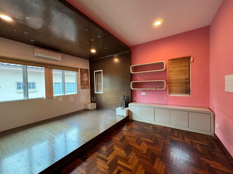 Rumah Berkembar untuk Dijual di Seksyen 13 (Shah Alam) - Abdul Qadir - PropertyGuru.com.my