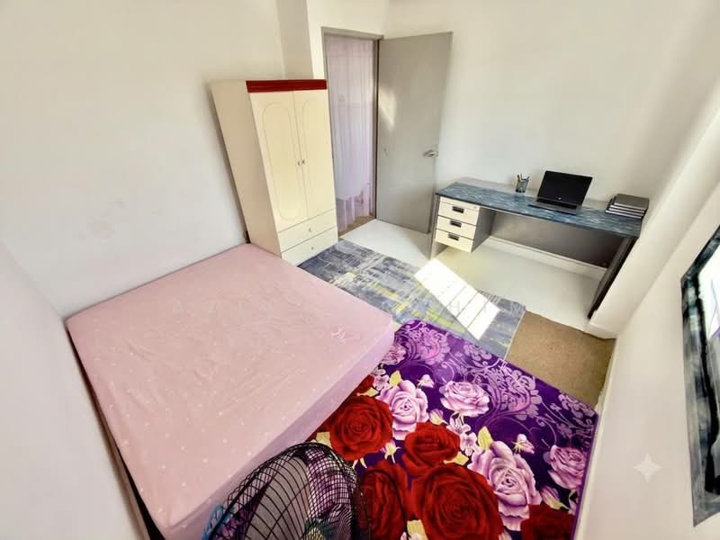 Flat for Sale at Permai Court 2 - Azli Ibrahim - Bedroom - PropertyGuru.com.my