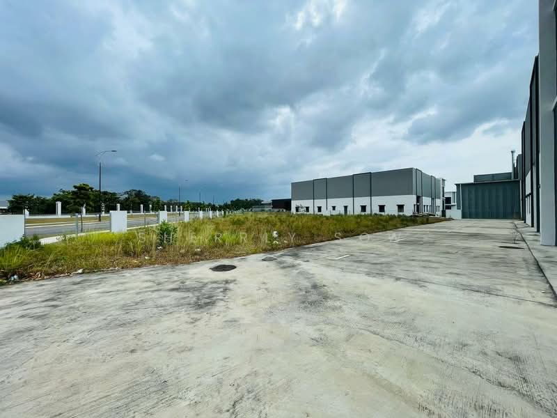 Factory for Rent in Senai (Kulai) - Sherrly Sow - Exterior - PropertyGuru.com.my