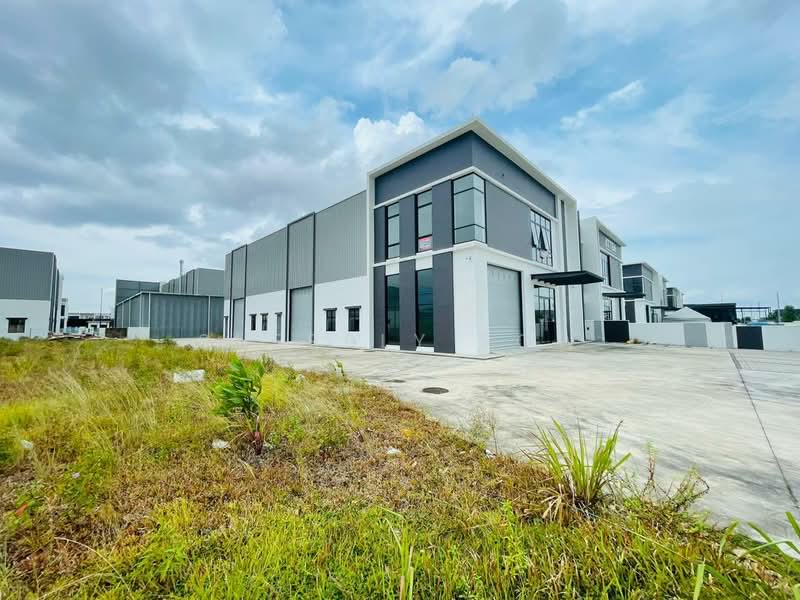 Factory for Rent in Senai (Kulai) - Sherrly Sow - Exterior - PropertyGuru.com.my