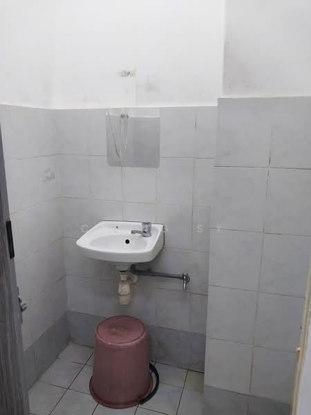 Apartment for Rent at Arena Green - Cheng SY - Bathroom - PropertyGuru.com.my