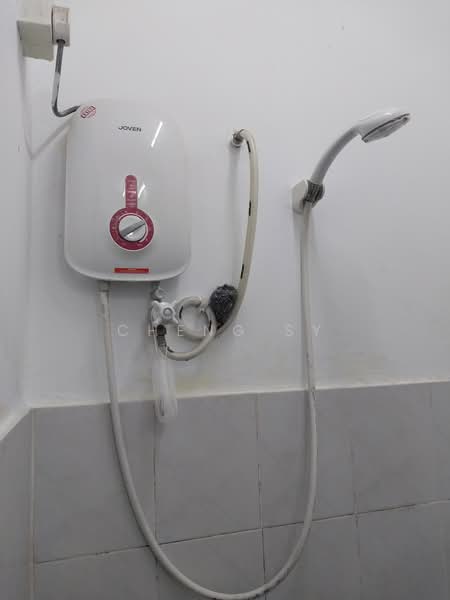 Apartment for Rent at Arena Green - Cheng SY - Bathroom - PropertyGuru.com.my