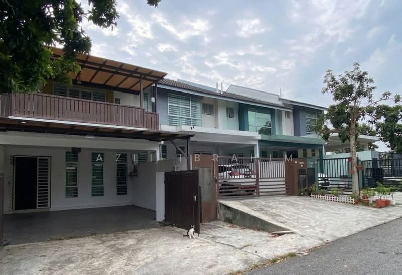 2-storey Terraced House for Sale in Kajang (Selangor) - Azli Ibrahim - Exterior - PropertyGuru.com.my
