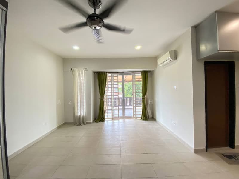 2-storey Terraced House for Sale in Kajang (Selangor) - Azli Ibrahim - Living Room - PropertyGuru.com.my