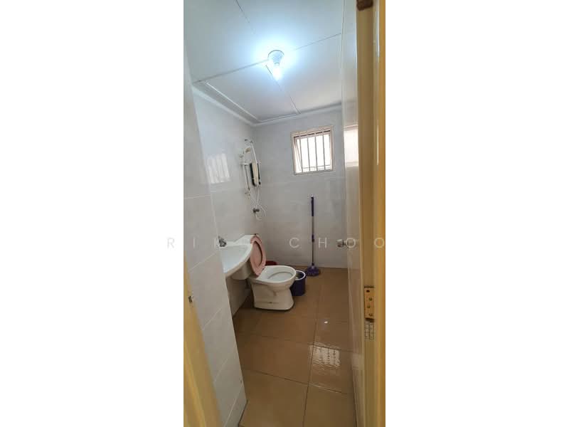 Condominium for Rent at D'aman Crimson - Riko Choo - Bathroom - PropertyGuru.com.my