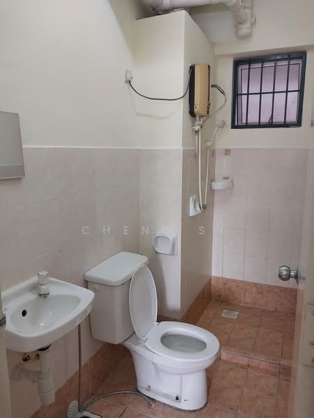 Apartment for Rent at Arena Green - Cheng SY - Bathroom - PropertyGuru.com.my