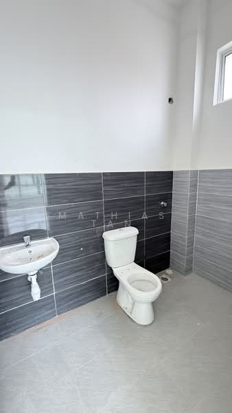 Rumah Berkembar untuk Dijual di Taman Tanjung Minyak Utama (Tanjong Minyak) - Mathias Tan - PropertyGuru.com.my