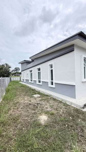 Rumah Berkembar untuk Dijual di Taman Tanjung Minyak Utama (Tanjong Minyak) - Mathias Tan - PropertyGuru.com.my