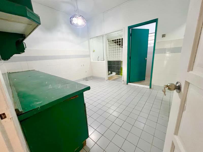 Rumah Teres 2.5 Tingkat untuk Dijual di Ampang Jaya (Ampang) - Azli Ibrahim - Kitchen - PropertyGuru.com.my