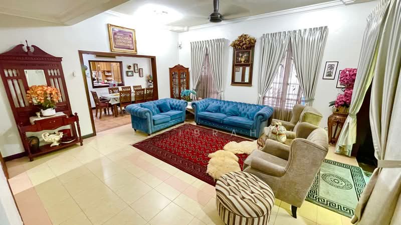 Semi-Detached House for Sale in Ukay Perdana (Ulu Kelang) - Azli Ibrahim - Living Room - PropertyGuru.com.my