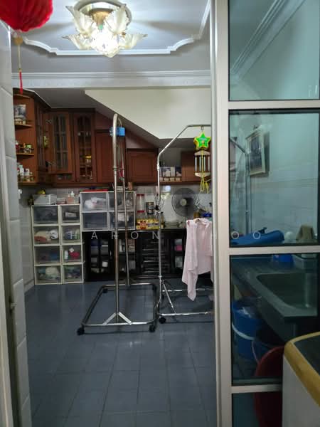 2-storey Terraced House for Sale in Subang Jaya (Selangor) - Sharon Choo - Kitchen - PropertyGuru.com.my