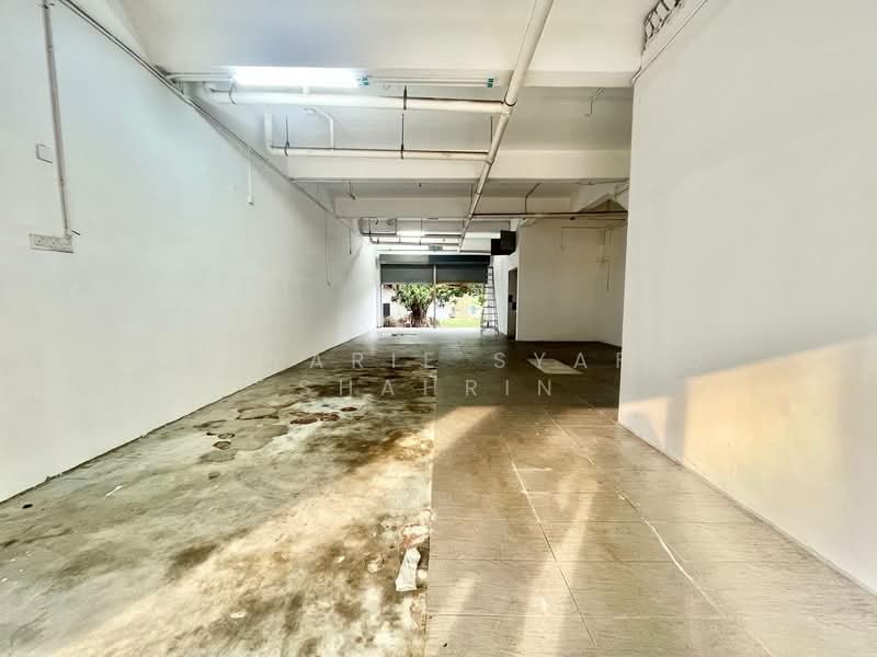 Shop for Rent in Seksyen 24 (Shah Alam) - Absyarie Syafiq Shahrin - Interior - PropertyGuru.com.my