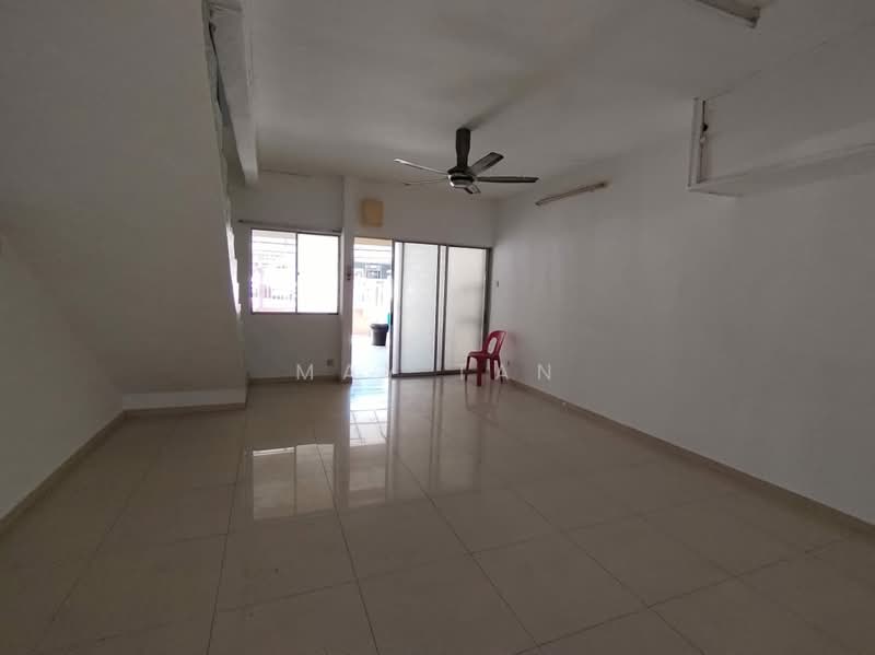 2-storey Terraced House for Rent in Taman Sri Rampai (Wangsa Maju) - May Tan - Living Room - PropertyGuru.com.my
