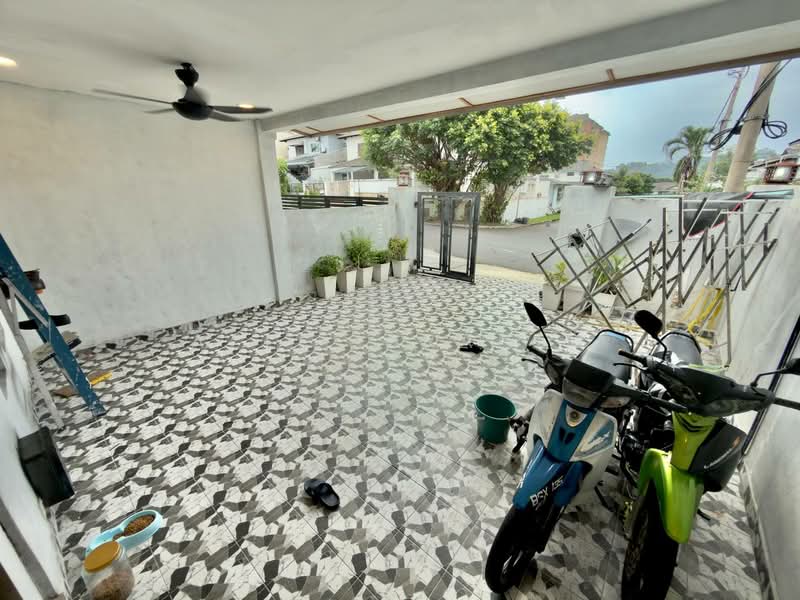 Rumah Teres 2 Tingkat untuk Dijual di Taman Seri Bahagia (Cheras) - Azli Ibrahim - Exterior - PropertyGuru.com.my