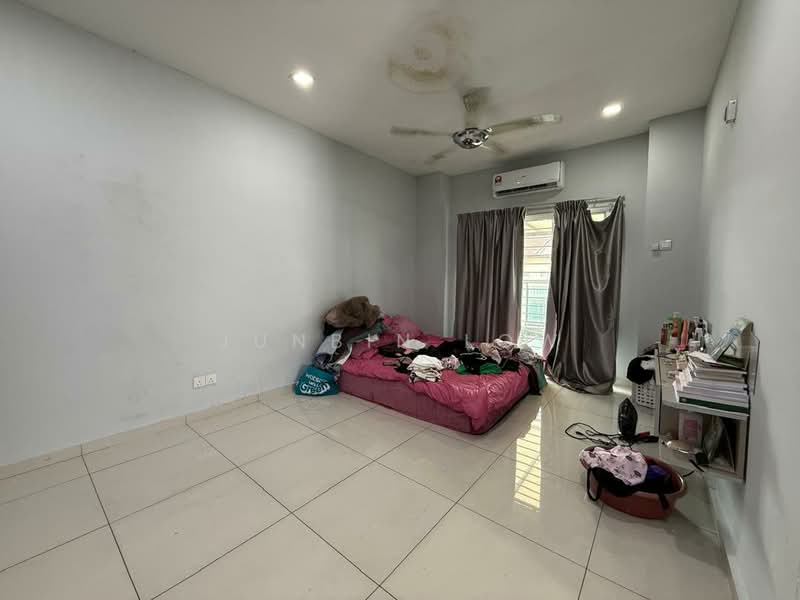 2-storey Terraced House for Sale in BANDAR PUCHONG JAYA (Puchong) - Junbin Low - Bedroom - PropertyGuru.com.my