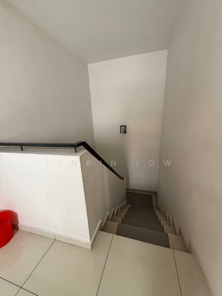 2-storey Terraced House for Sale in BANDAR PUCHONG JAYA (Puchong) - Junbin Low - Corridor - PropertyGuru.com.my