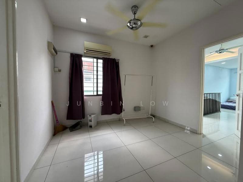 2-storey Terraced House for Sale in BANDAR PUCHONG JAYA (Puchong) - Junbin Low - Interior - PropertyGuru.com.my