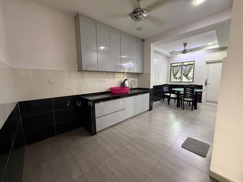 2-storey Terraced House for Sale in BANDAR PUCHONG JAYA (Puchong) - Junbin Low - Kitchen - PropertyGuru.com.my