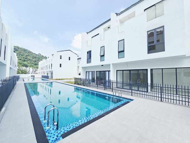 3.5-storey Terraced House for Sale in Damansara Perdana (Selangor) - Dexter Yeong - Exterior - PropertyGuru.com.my