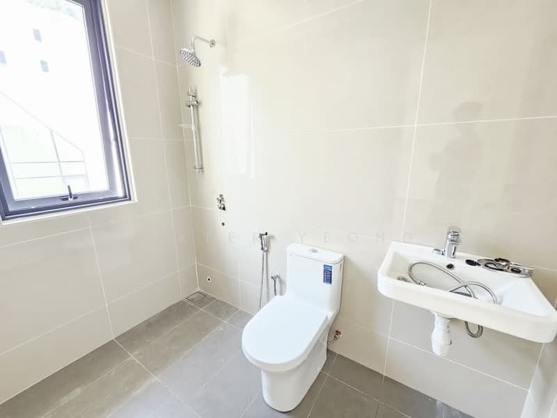 3.5-storey Terraced House for Sale in Damansara Perdana (Selangor) - Dexter Yeong - PropertyGuru.com.my