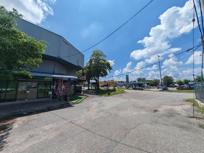 Warehouse for Sale in Temerloh (Pahang) - Matthew Lai - Exterior - PropertyGuru.com.my