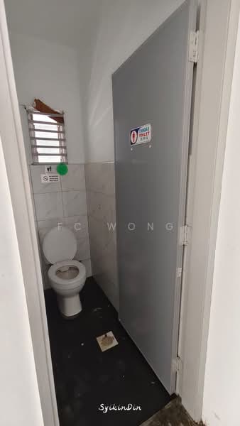 Kedai untuk Disewa di Kepong (Kuala Lumpur) - FC Wong - Bathroom - PropertyGuru.com.my