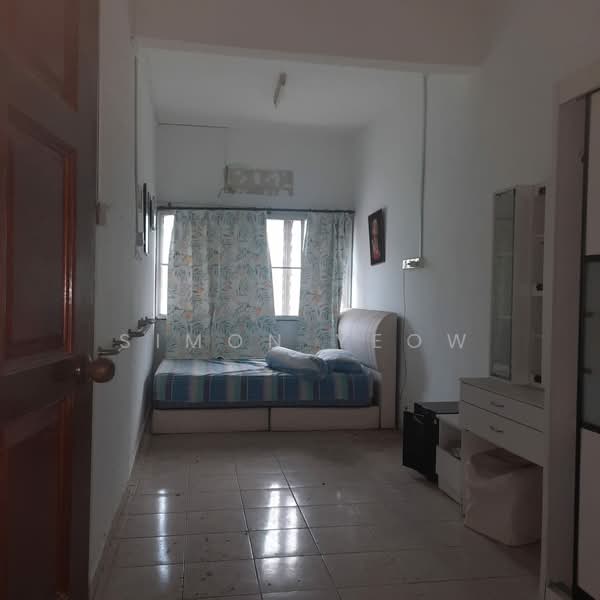 2-storey Terraced House for Sale in Taman Selayang Jaya (Selayang) - Simon Yeow - Bedroom - PropertyGuru.com.my