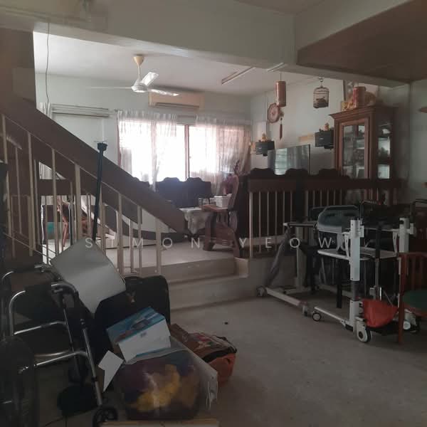 2-storey Terraced House for Sale in Taman Selayang Jaya (Selayang) - Simon Yeow - Living Room - PropertyGuru.com.my
