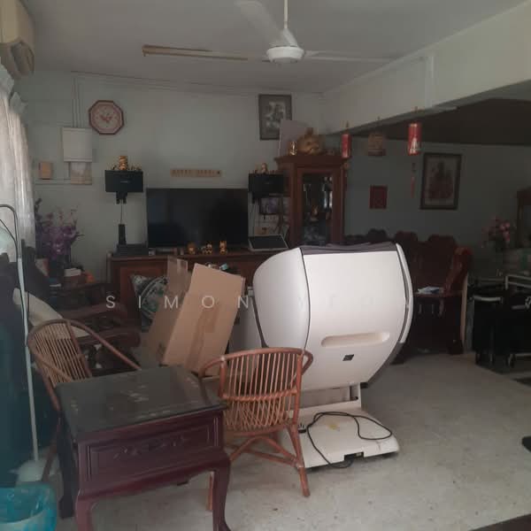 2-storey Terraced House for Sale in Taman Selayang Jaya (Selayang) - Simon Yeow - Living Room - PropertyGuru.com.my