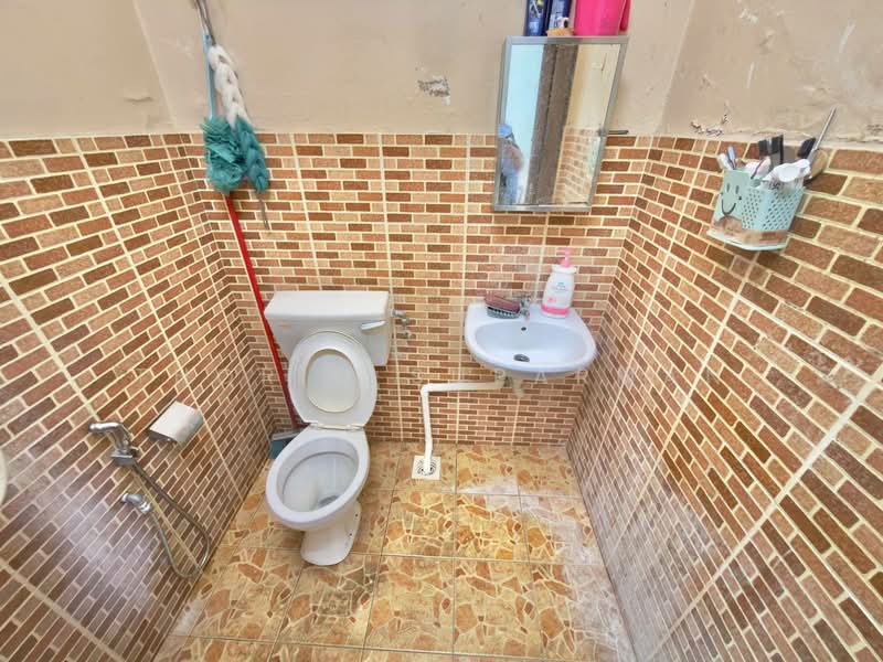 Rumah Teres 1 Tingkat untuk Dijual di Jalan Klang Lama (Old Klang Road) (Kuala Lumpur) - Thoriq Suparman - Bathroom - PropertyGuru.com.my