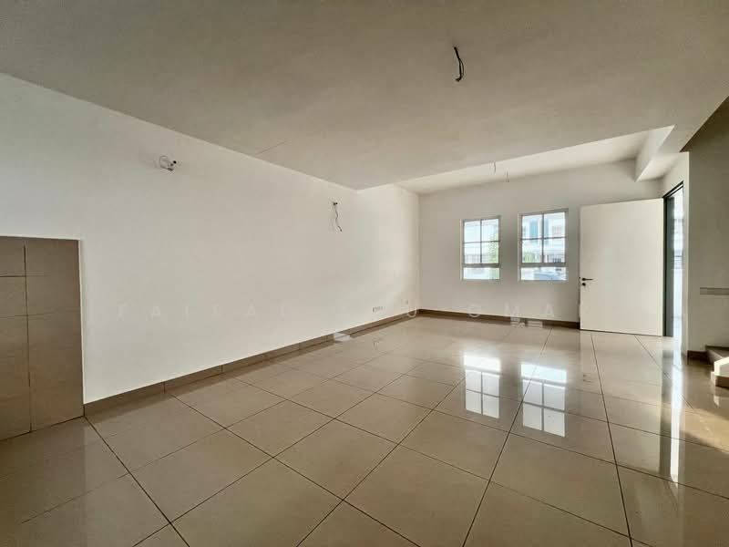 2-storey Terraced House for Sale in Bandar Country Homes (Rawang) - Faisal Abu Omar - Living Room - PropertyGuru.com.my