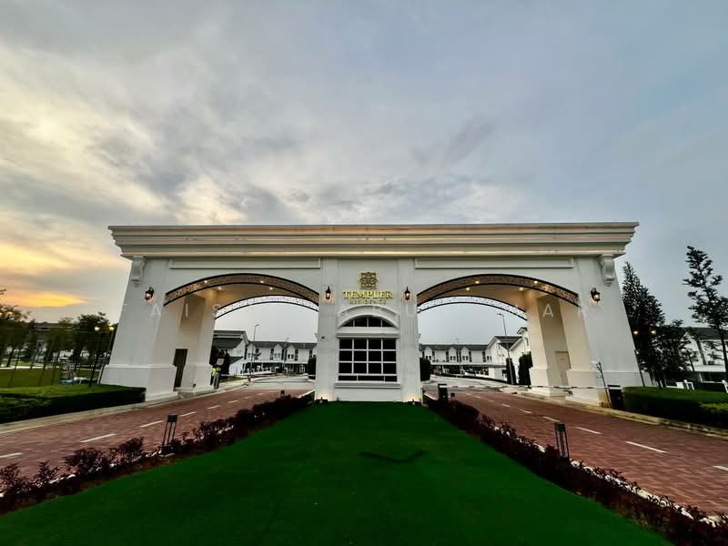 2-storey Terraced House for Sale in Bandar Country Homes (Rawang) - Faisal Abu Omar - Exterior - PropertyGuru.com.my