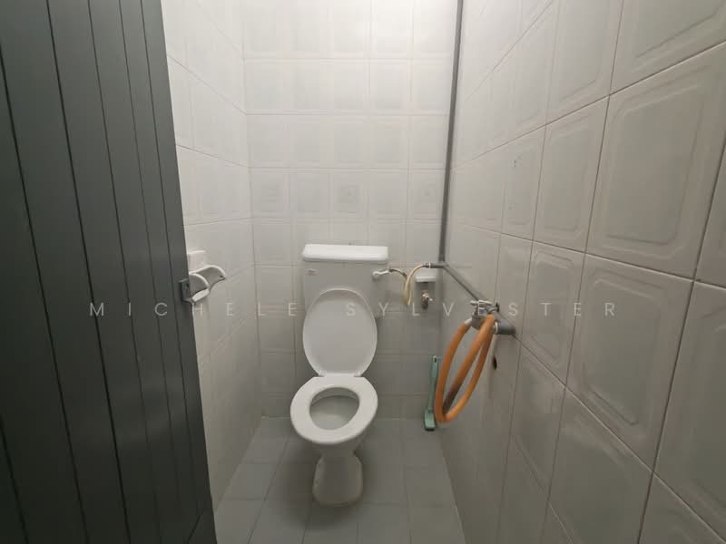 Rumah Teres 1 Tingkat untuk Dijual di Taman Ungku Tun Aminah (Skudai) - Michele Sylvester - Bathroom - PropertyGuru.com.my