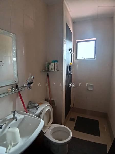Bungalow for Sale in Leisure Farm (Gelang Patah) - Rachel See - Bathroom - PropertyGuru.com.my