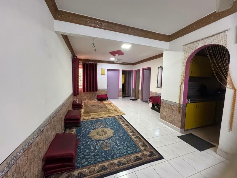 Pangsapuri untuk Dijual di saujana apartment - Masnizah Arifin - Living Room - PropertyGuru.com.my
