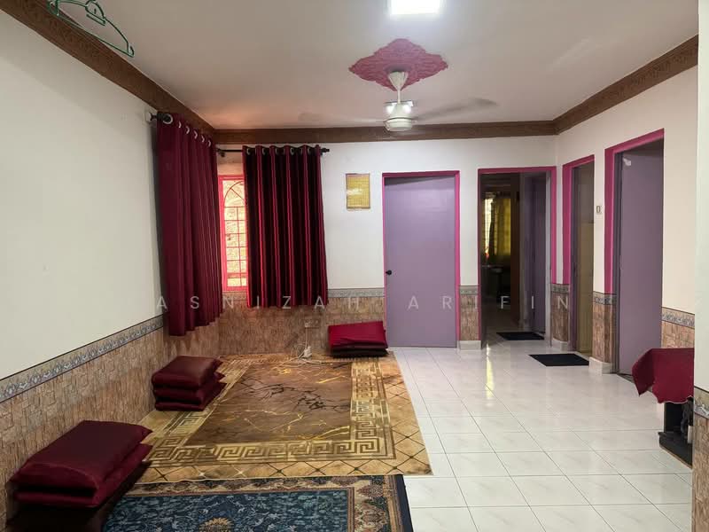 Pangsapuri untuk Dijual di saujana apartment - Masnizah Arifin - Living Room - PropertyGuru.com.my