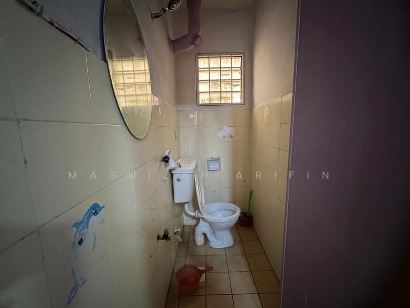 Pangsapuri untuk Dijual di saujana apartment - Masnizah Arifin - Bathroom - PropertyGuru.com.my