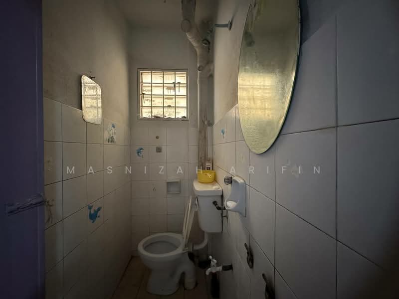 Pangsapuri untuk Dijual di saujana apartment - Masnizah Arifin - Bathroom - PropertyGuru.com.my