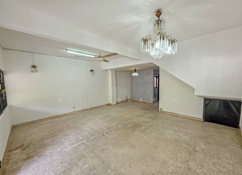 2-storey Terraced House for Sale in Taman Seraya (Ampang) - Azli Ibrahim - Living Room - PropertyGuru.com.my