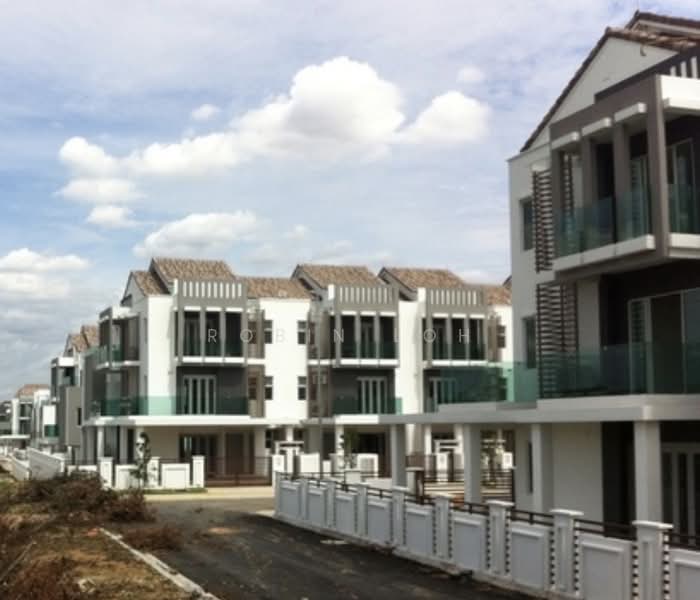 2.5-storey Terraced House for Sale in Subang Heights (Subang Jaya) - Robin Loh - PropertyGuru.com.my