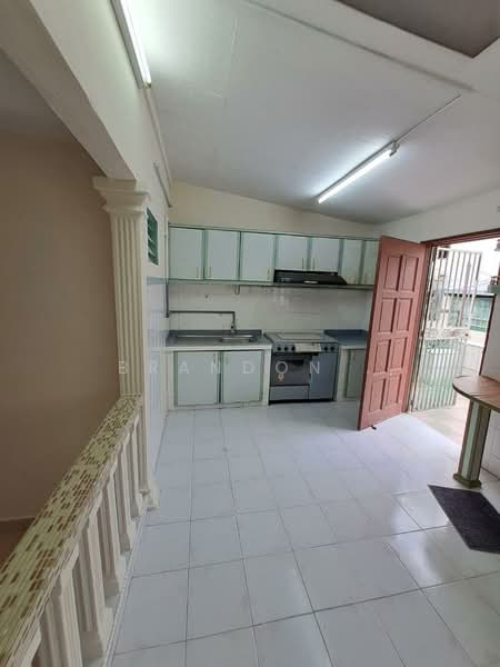 2-storey Terraced House for Sale in Taman Melawati (Ulu Kelang) - Brandon . - Kitchen - PropertyGuru.com.my