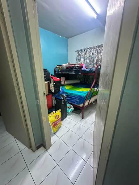 Pangsapuri untuk Dijual di Desa Tanjung - Irene Tiow - Bedroom - PropertyGuru.com.my