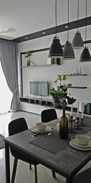Condominium for Rent at The Fennel - Brandon . - Dining Room - PropertyGuru.com.my